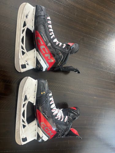 2023 CCM JetSpeed FT6 Pro Hockey Skates Regular Width 9 (Used)