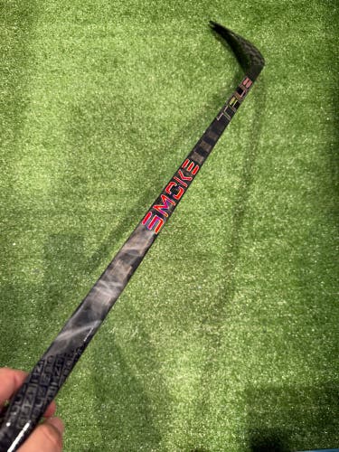 Youth True Project X Smoke Hockey Stick Right Handed Less Than 30 Flex (Used)