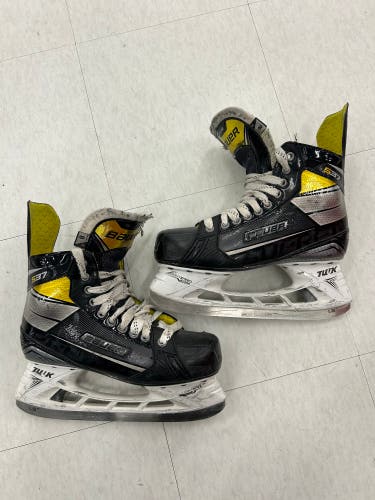 Senior Bauer Supreme S37 Hockey Skates | Size 8