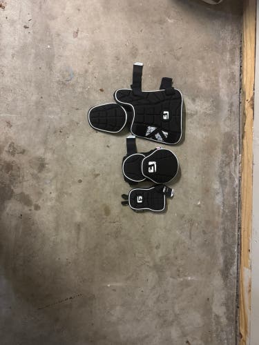 Black Elbow Protection (New)
