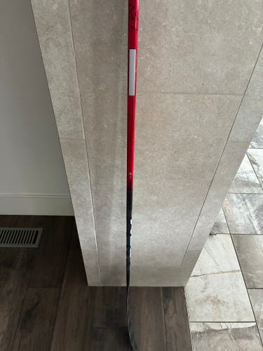 Intermediate CCM JetSpeed FT8 Pro Right Handed Hockey Stick P90TM 65 Flex Pro Stock (New)