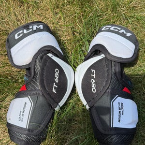 Junior Medium CCM JetSpeed FT680 Elbow Pads (Used)