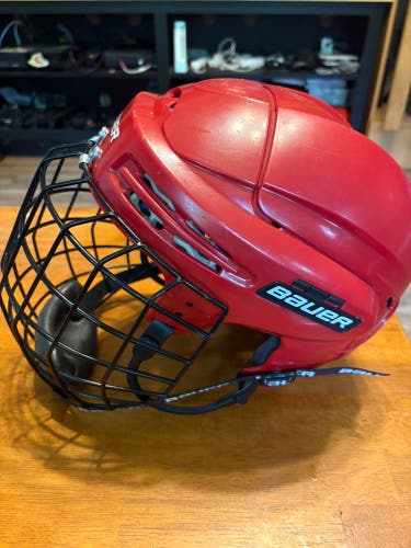 Bauer 5100 Helmet (with cage)Senior Large Red (used)