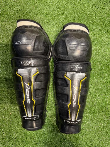Youth CCM Ultra Tacks Shin Pads 10" (Used)