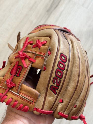 Wilson A2000 1786 RH Throw Baseball Glove 11.5"