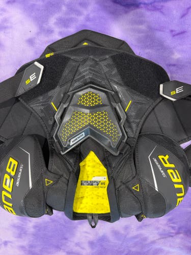 XL Senior Bauer Supreme 3S Shoulder Pads (Used)