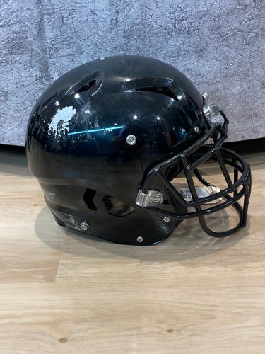 Used Youth Large Schutt Vengeance A11 2.0 Helmet