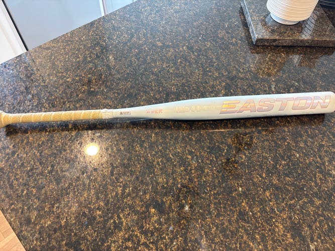 2025 Easton Ghost Unlimited Composite Bat (-10) 23 oz 33" (Used)