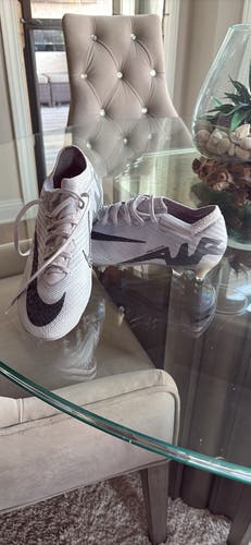 Silver Men's Size M 5.5 (W 6.5) Nike Mercurial Vapor Cleats (Used)