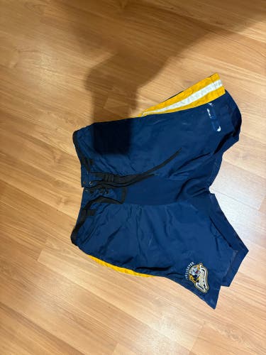 OJHL Burlington Cougars Pro Stock CCM PP25 Pant Shell  Senior Medium (Used)