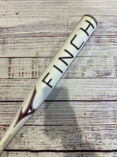 White 2024 Mizuno Finch Alloy Bat (-13) Alloy 18 oz 31" (Used)