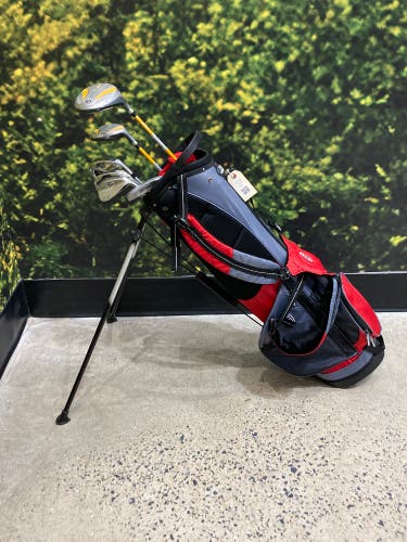 Used Junior USKG WT-10U Right Handed Golf Set | Age 9 - 12