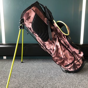 Men's Top Flite Standing Golf Bag (Used)