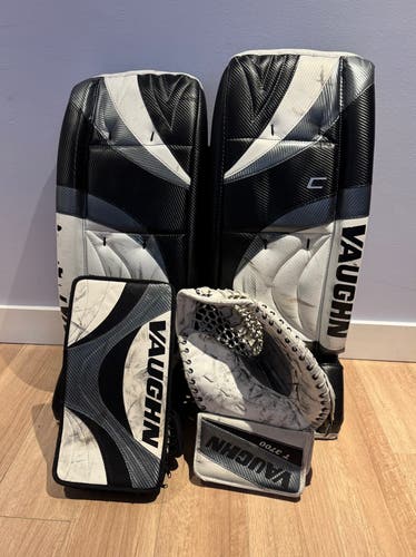 Vaughn Epic 8800 Goalie Full Set (34”)
