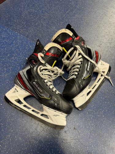 2019 Bauer Vapor 2X Pro Hockey Skates Extra Wide Width Size 6 (Used)