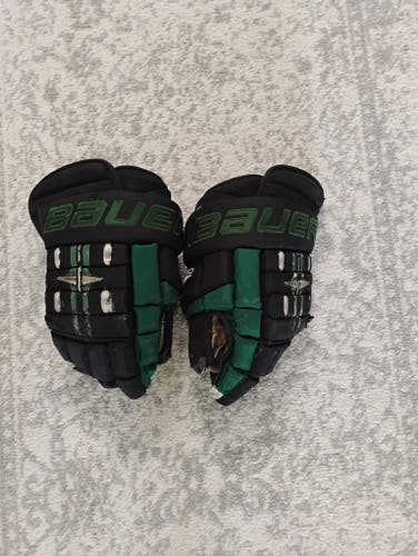 Bauer 4 Roll Gloves 14" (Used)