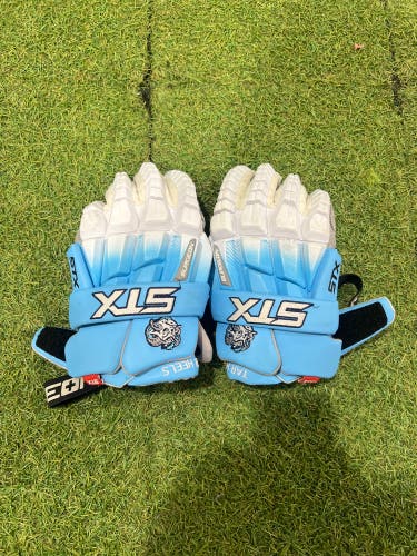 UNC STX Surgeon RZR2 Lacrosse Gloves (Used)