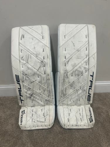 30" True HZRDUS 7X4 Goalie Leg Pads (Used)