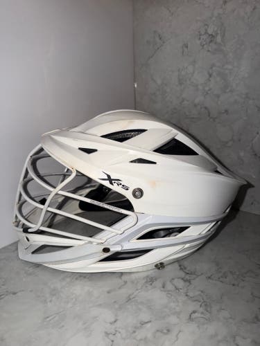 Broken Cascade XRS Helmet (Used) (Read Description)