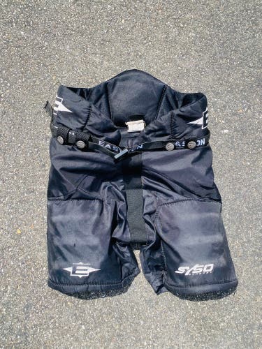 Youth Large Hockey Pants (Used)