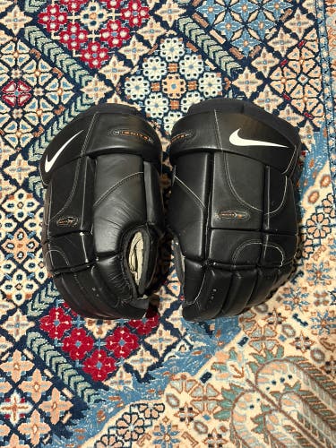 Nike Ignite Gloves 14.5" (Used)