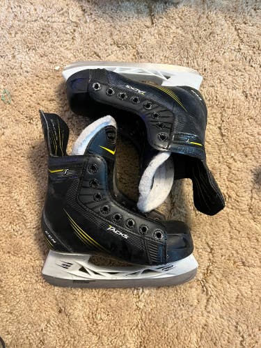 2003 CCM Tacks Hockey Skates Regular Width 12 (Used)
