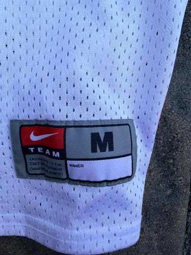 White Medium Men's Nike Shirt (New)