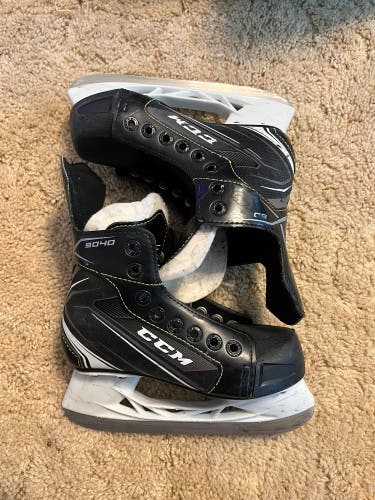 2018 CCM Tacks 9040 Hockey Skates Regular Width 13 (Used)