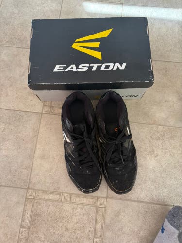 Black Men's Size M 9.0 (W 10.0) Easton Fortify yth Low Top Molded Cleats (Used)
