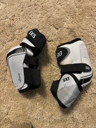 Junior Small Sher-Wood Rekker Elbow Pads (Used)