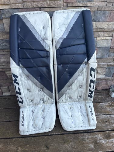 35" CCM EFlex 5 Goalie Leg Pads Pro Stock (Used)