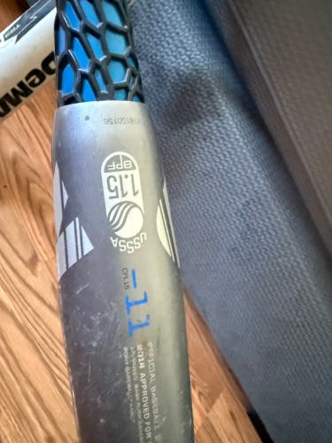 2015 DeMarini CF7 Composite USSSA Certified Bat (-11) 19 oz 30" (Used)