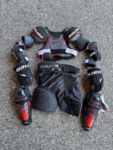 Bauer Lil Sport Starter Kit | Youth Large/Junior Small (Includes Bag)