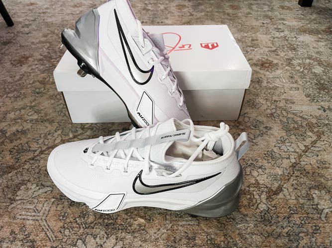 White Men's Size M 11.5 (W 12.5) Nike Force zoom trout 9 pro Low Top Metal (New)