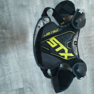 Small Youth STX Stallion 100 Shoulder Pads (Used)