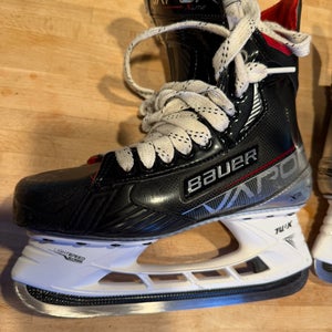 2024 Bauer Vapor X-Lite Hockey Skates Extra Wide Width 6 (Used)
