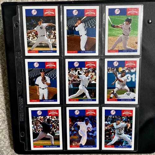 NEW YORK YANKEES 2004 MLB BASEBALL TRADING CARD LOT - 9 Cards (NEAR MINT)