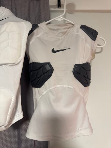 White Men's Small Youth Nike Game Pants (Used)