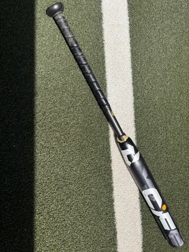 2022 DeMarini CF Composite Bat (-9) 24 oz 33" (Used)