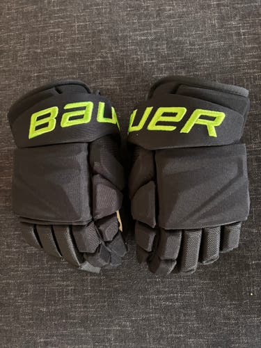 Lindell Black Our Dallas Bauer Vapor Hyperlite Gloves 14" Pro Stock (New)
