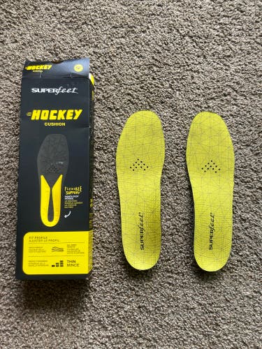 SUPERFEET Size 7 Hockey Skate insoles GREAT CONDITION