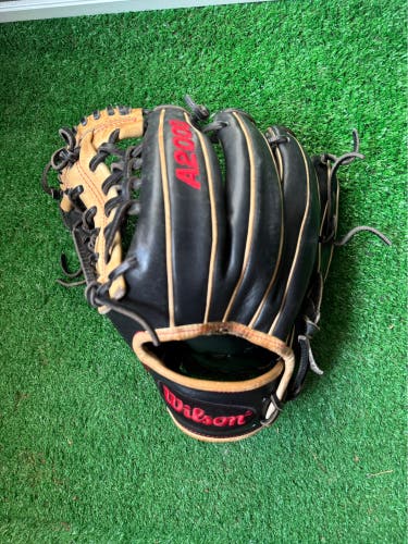Wilson A2000 LH Baseball Glove 11.5" (Used)
