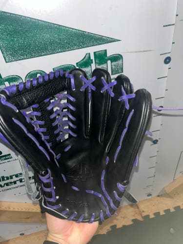 44 Pro Custom RH Outfield Baseball Glove 11.5" (New)