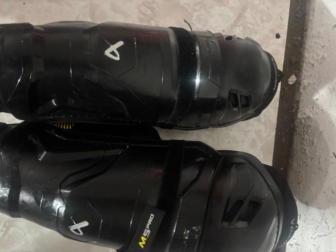 Senior Bauer Supreme M5 Pro 16" Shin Pads (Used), like new