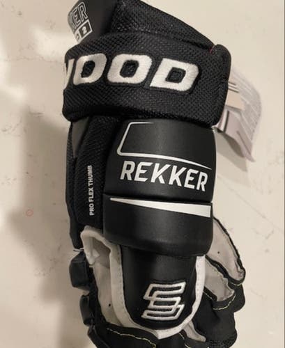 Sherwood Rekker Legend 2 Hockey Player Gloves. 14". New w/tags. 23% savings