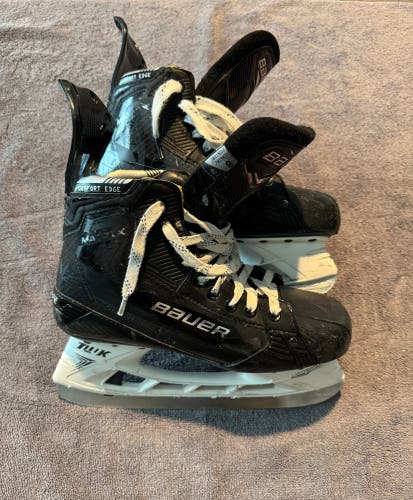 2022 Bauer S22 Supreme Matrix (SMU) Hockey Skates 8 (Used)