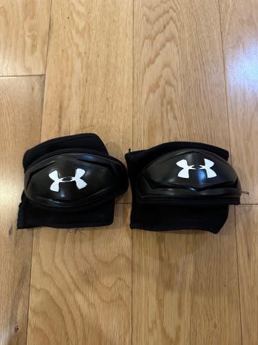 Under Armour Command Pro Arm Pads (New)