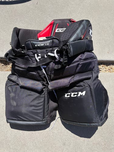 Intermediate Large CCM 1.9 Hockey Goalie Pants (Used)