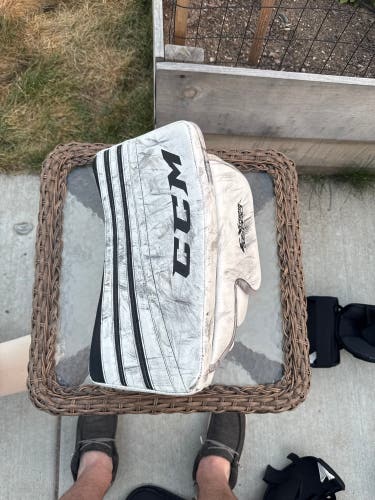 CCM Extreme Flex Pro Regular (Used)