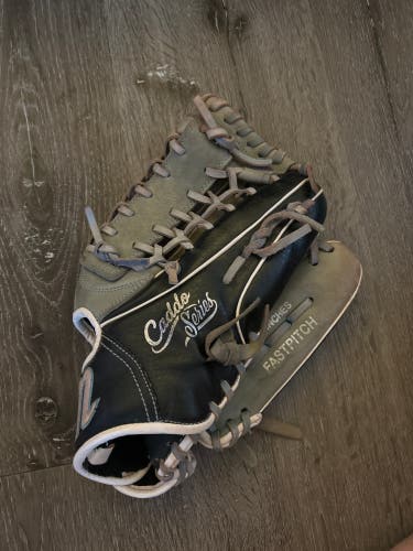 2022 Marucci Palmetto RH Infield Softball Glove 12" (Used)